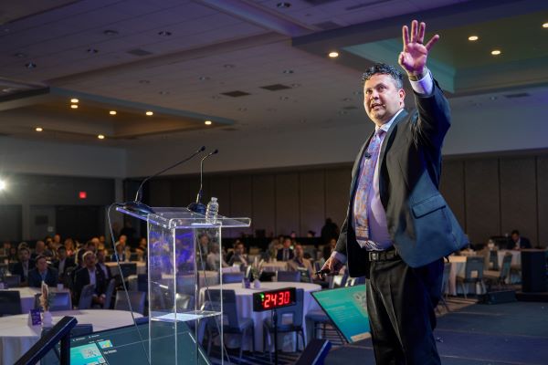 Keynote-Harvey Castro MD2 Keynote-Harvey Castro MD2
